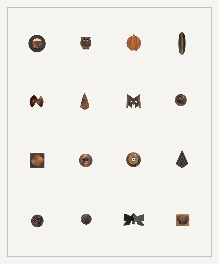 16 small wooden sculptures