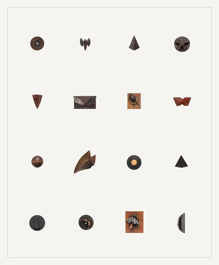 16 small wooden sculptures